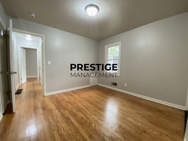 Building Photo - 3 Bedroom 2 Bathroom Home In Hammond