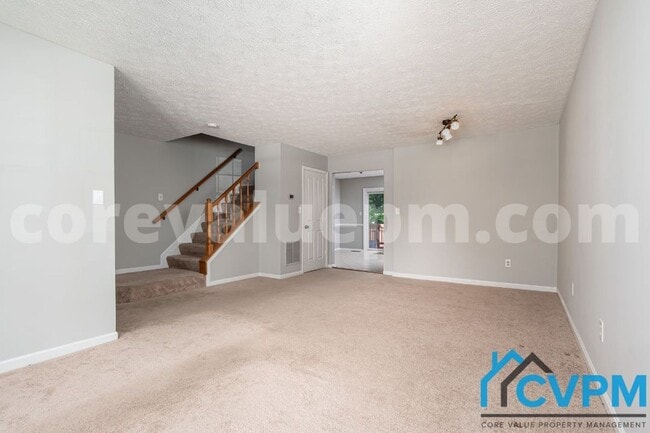 Building Photo - 9438 Fens Hollow