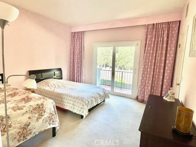 Building Photo - 401 Puddingstone Dr