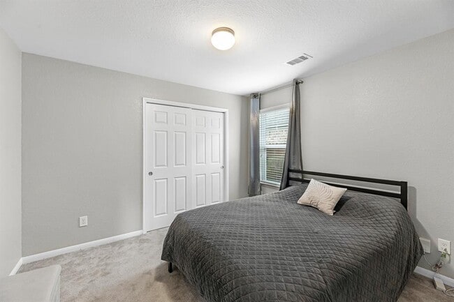 Building Photo - 1811 Buttonwood Trail