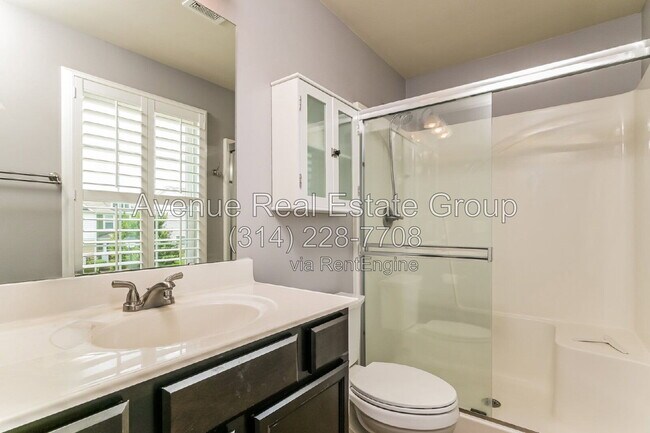 Building Photo - 322 Countryshire Dr