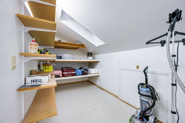 Building Photo - Spacious Luxury Living with Dual Master Suites & Private Outdoor Retreat