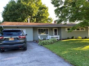 Building Photo - 383 Northfield Way