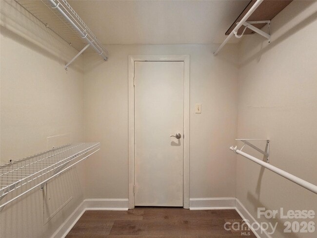 Building Photo - 23 Longbow Ct