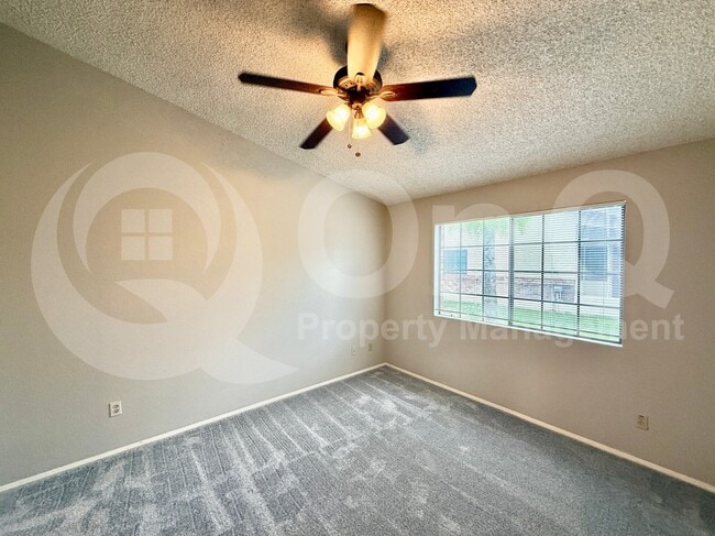 Building Photo - 170 E Guadalupe Rd