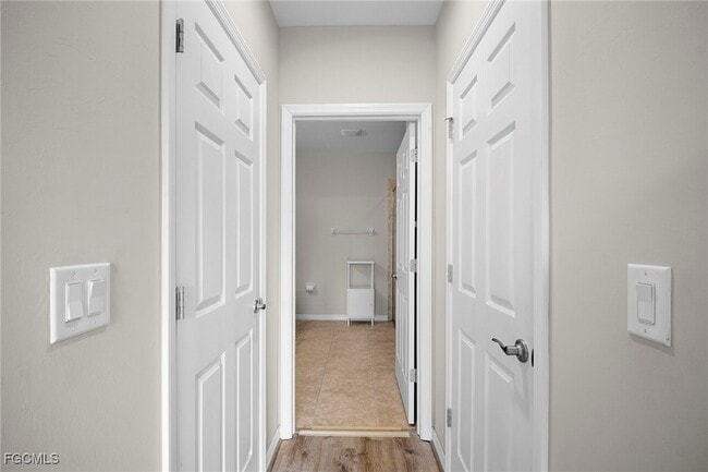 Building Photo - 4290 Dutchess Park Rd