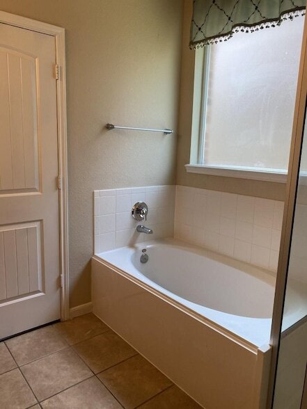 Building Photo - 6143 Norwood Meadows Ln