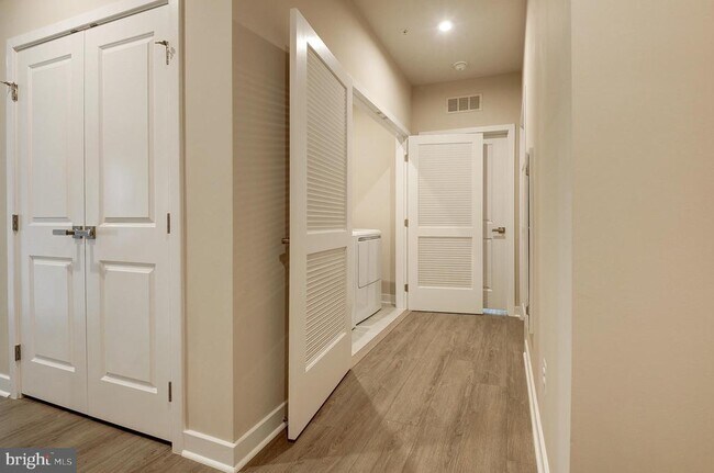 Building Photo - 4395 Peach Lily Ln