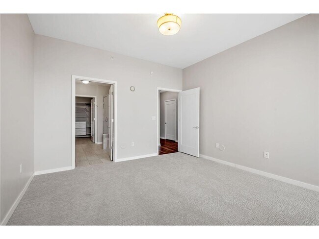 Building Photo - 497 S Marquette Ave