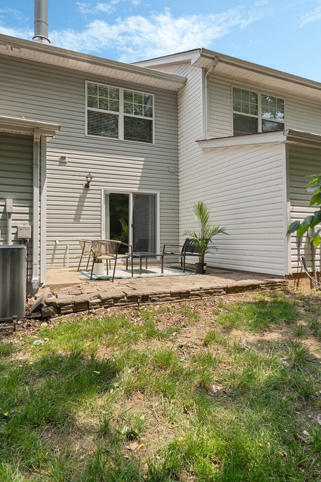 Building Photo - 650 Flintlock Ct