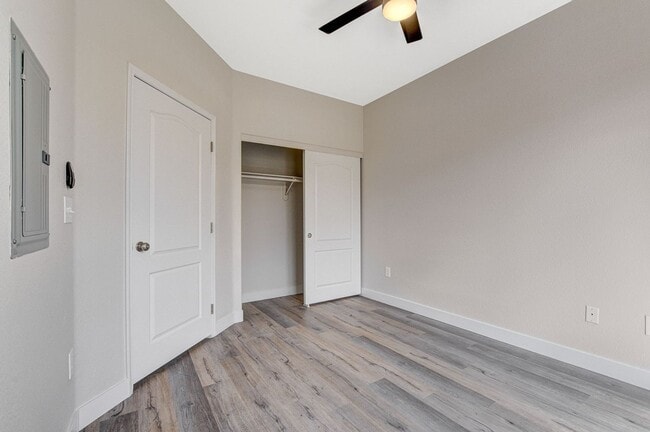 Building Photo - Upgraded First-Floor Condo in a Gated Summ...