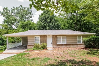 Building Photo - 1340 5th Pl NW