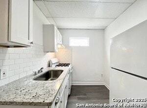 Building Photo - 827 Steves Ave