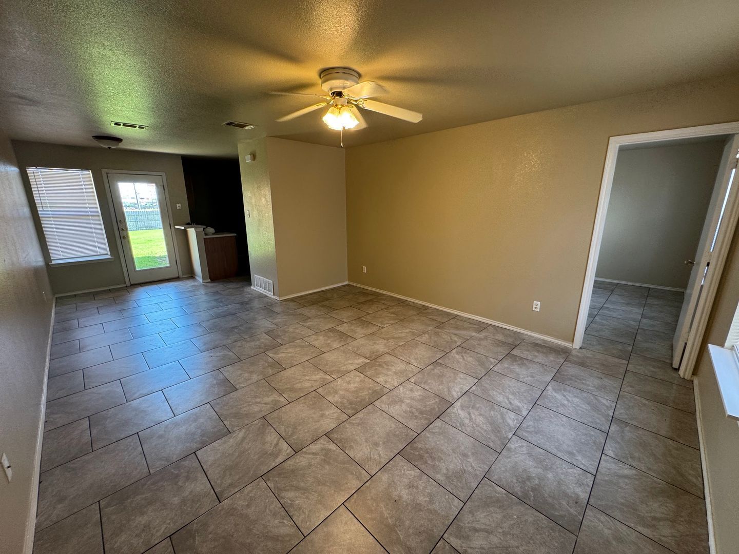 Building Photo - 5702 Greengate Dr