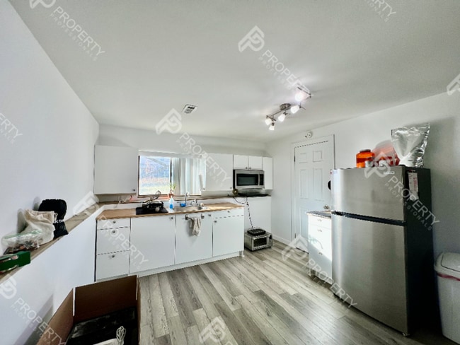 Building Photo - Single Family Home in Rifle for Rent