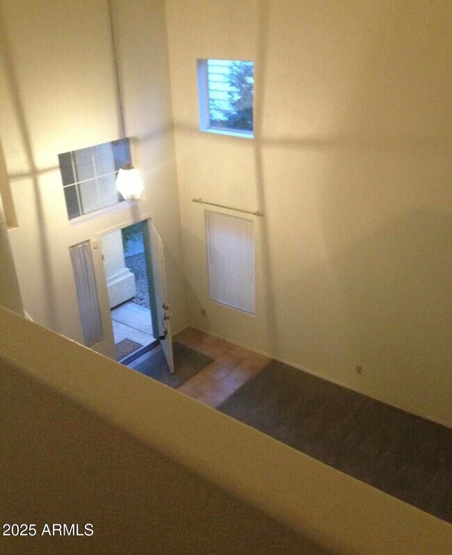 Building Photo - 3207 E Marconi Ave