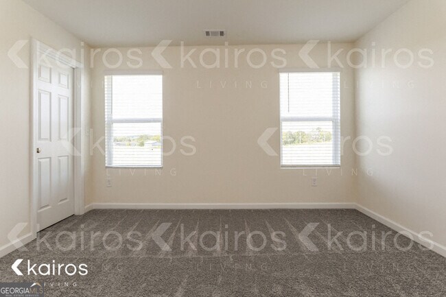 Building Photo - 202 Long Is Dr