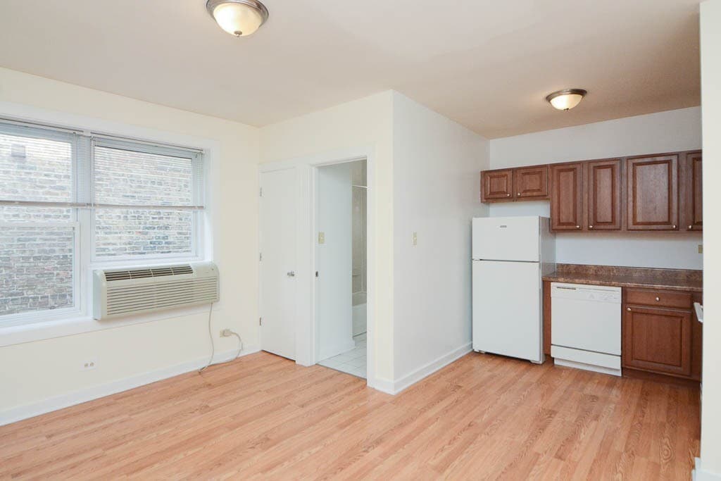 Building Photo - 1850 N Humboldt Blvd