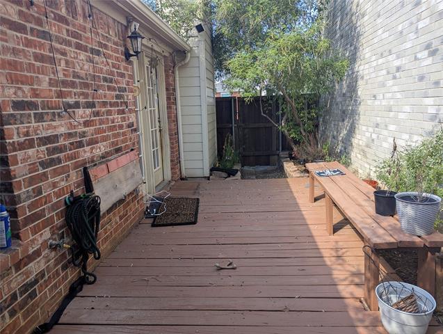 Building Photo - 528 Timber Way Dr