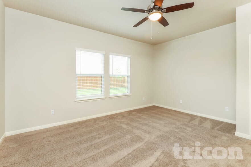 Building Photo - 5532 Shasta Pl