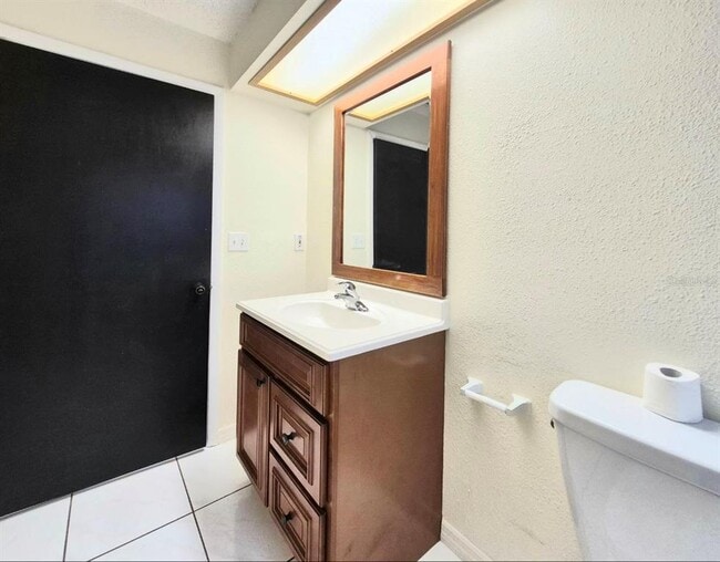 Building Photo - 3103 Cocos Rd