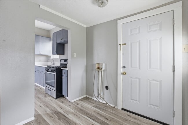 Building Photo - 7922 Sherman St