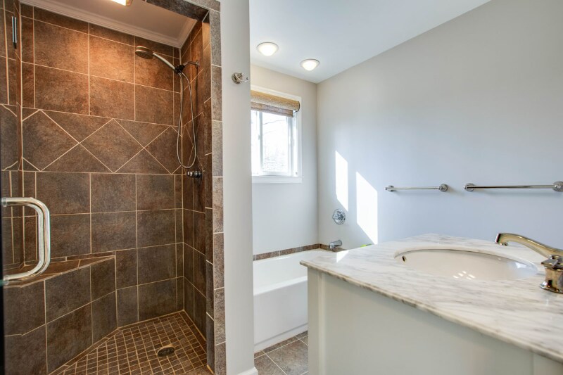 Building Photo - 1053 Tanger Ct