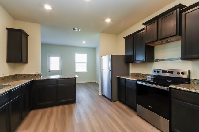 Building Photo - 5819 Littoral Rd