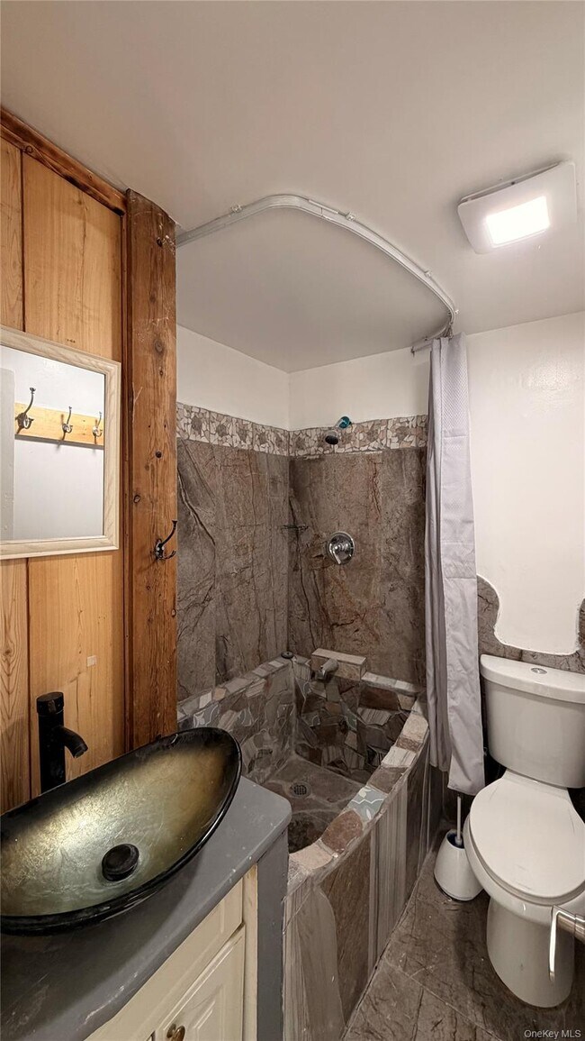 Building Photo - 31 N Wayne Ave