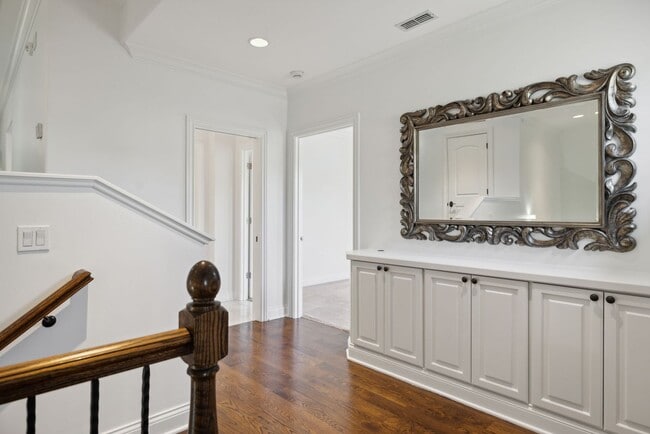 Building Photo - 3 Crooked Stick Ln