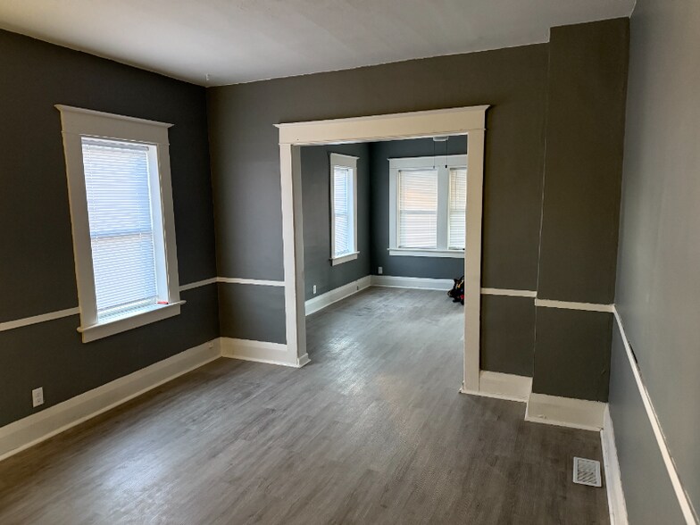 Building Photo - 629 Willard St