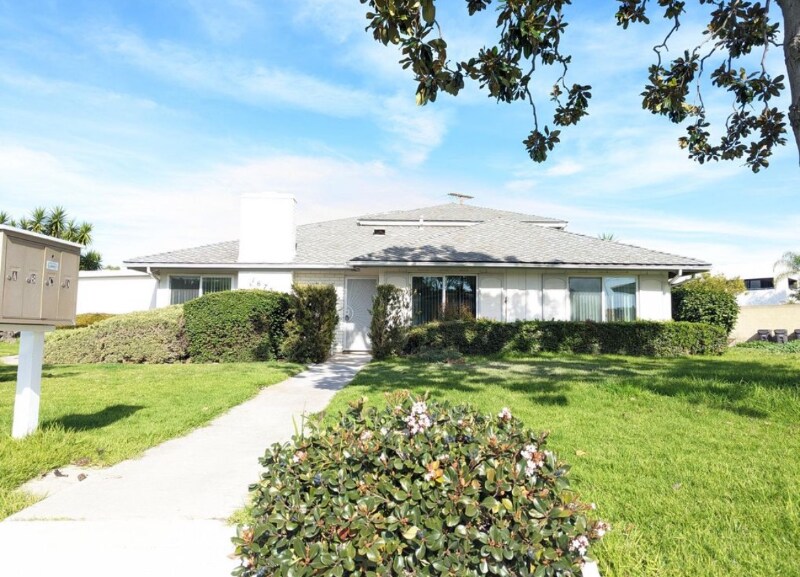 Building Photo - 16752 Bardon Ln