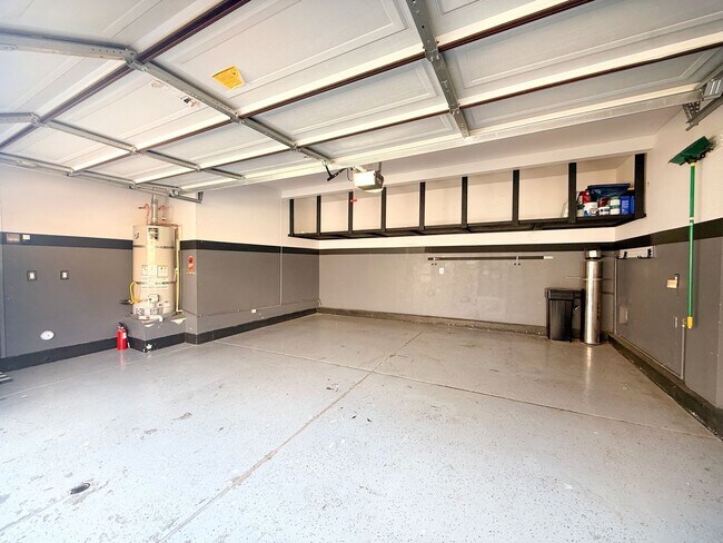 Building Photo - Spacious 4BR/2.5BA Home in Otay Ranch – Av...
