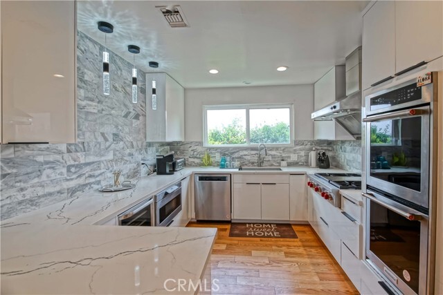 Building Photo - 428 Ave De Jose