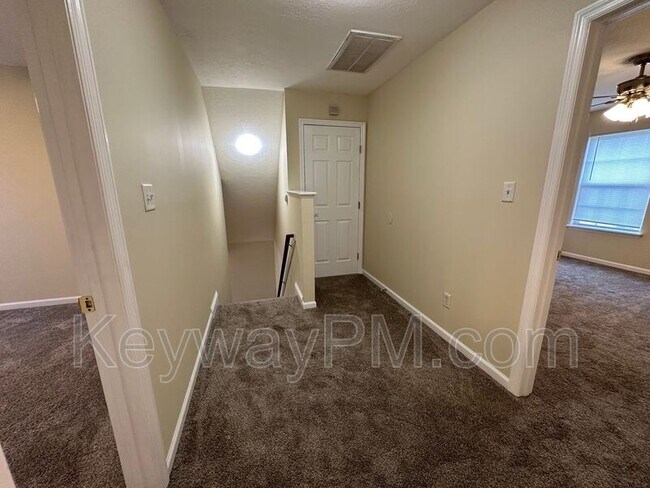 Building Photo - 2064 Summerton Cir