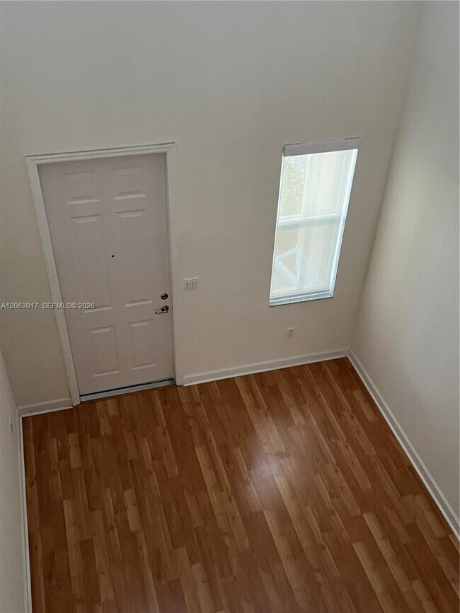 Building Photo - 10716 NW 76th Ln
