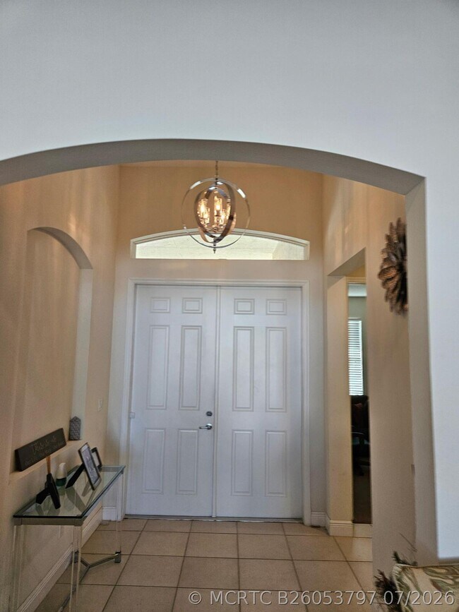Building Photo - 5768 NW Zenith Dr