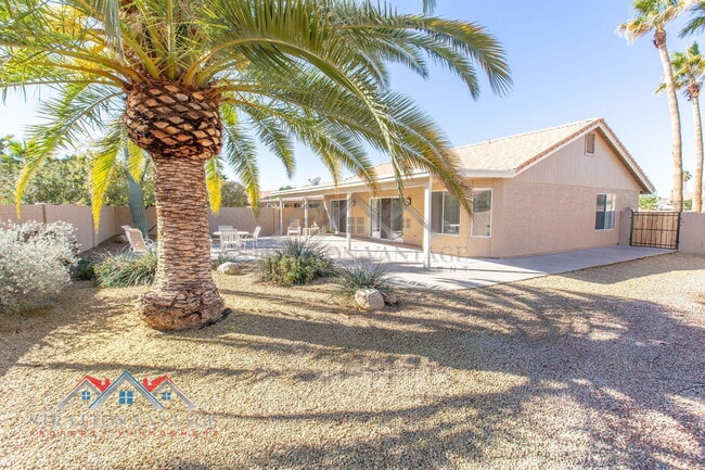 Building Photo - 24625 S Rosewood Dr