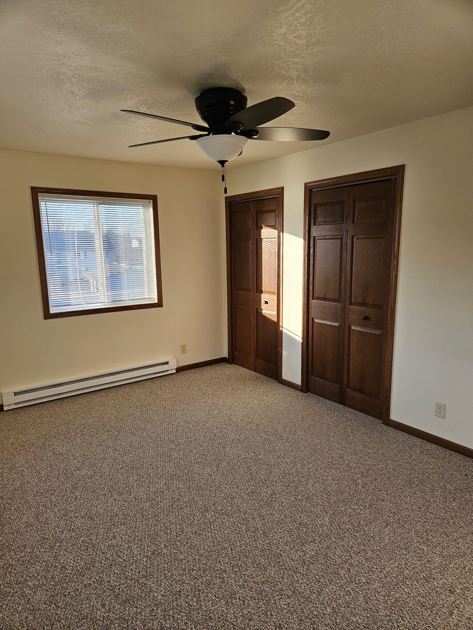 Building Photo - 825 53rd Ave