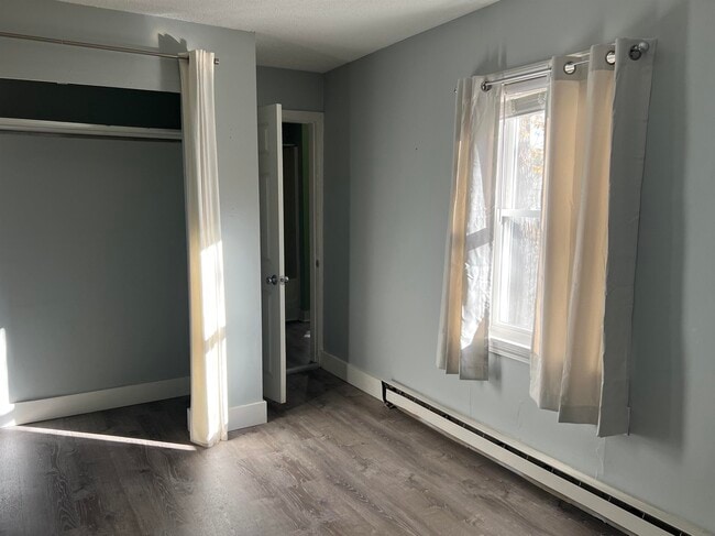 Building Photo - 53 Agassiz St