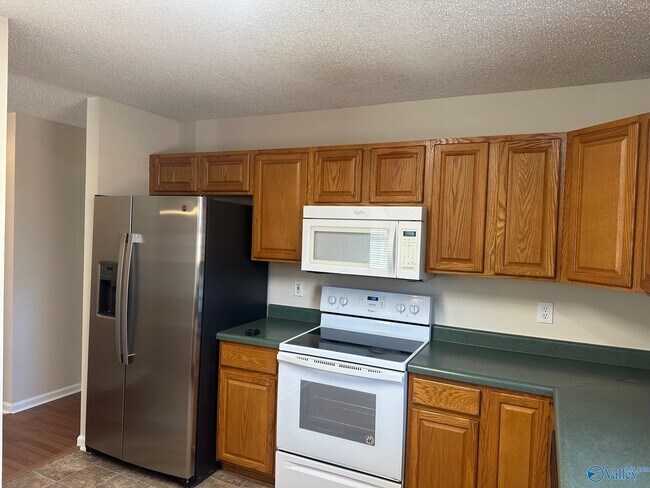 Building Photo - 109 Clover Ridge Dr