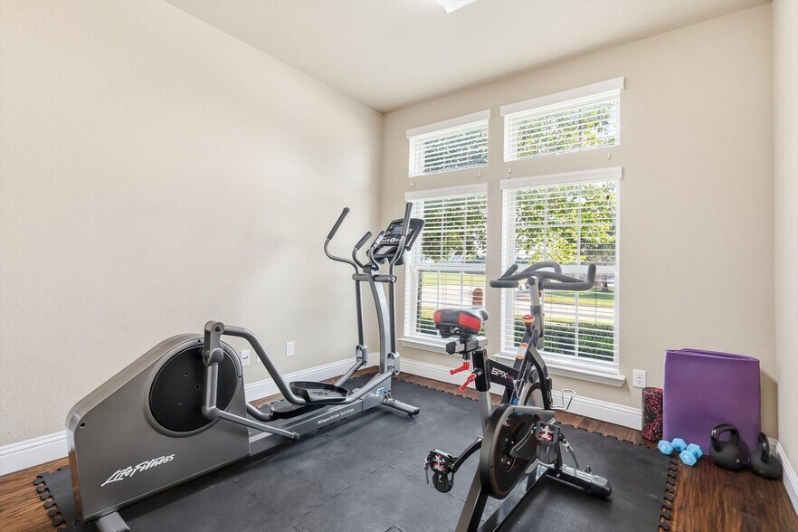 Building Photo - 1370 Pelican Dr