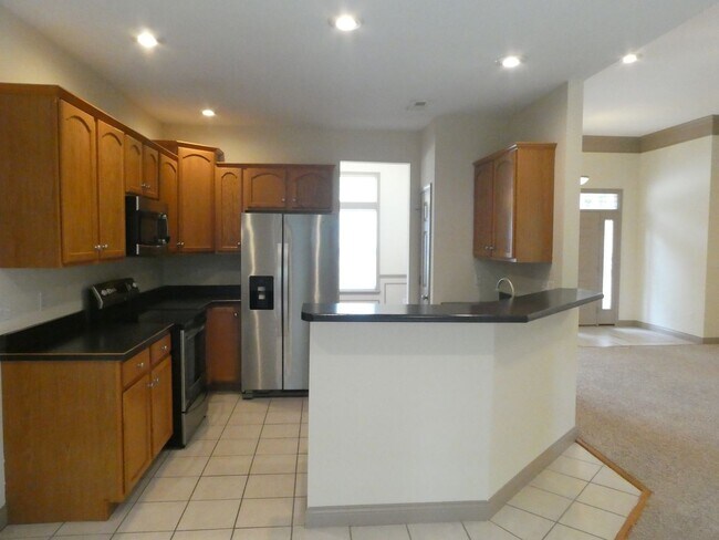 Building Photo - 3 Bedroom House in Mill Creek Manor