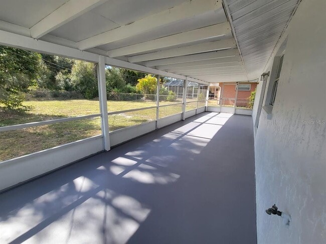 Building Photo - 22353 Buffalo Ave