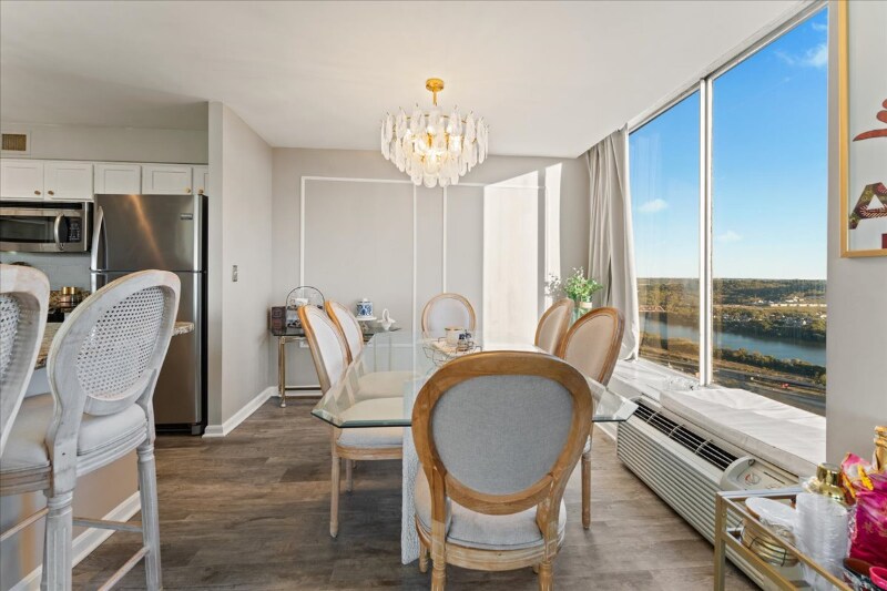 Building Photo - 810 Matson Pl