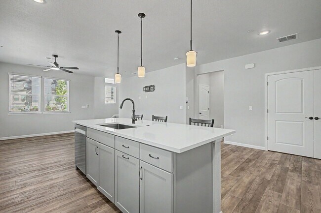 Building Photo - 1554 Rose Quartz Heights