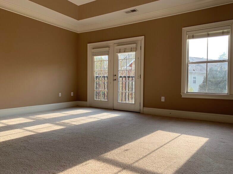 Master Bedroom - 5490 Glenridge Park NE