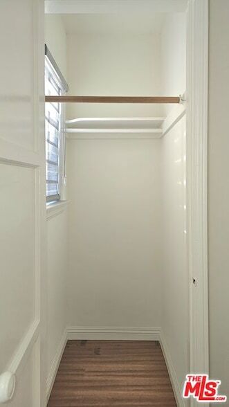 Building Photo - 1020 S Norton Ave