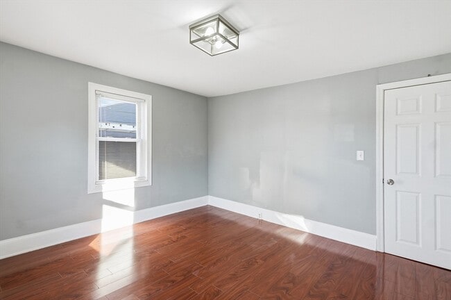 Building Photo - 36 Union St