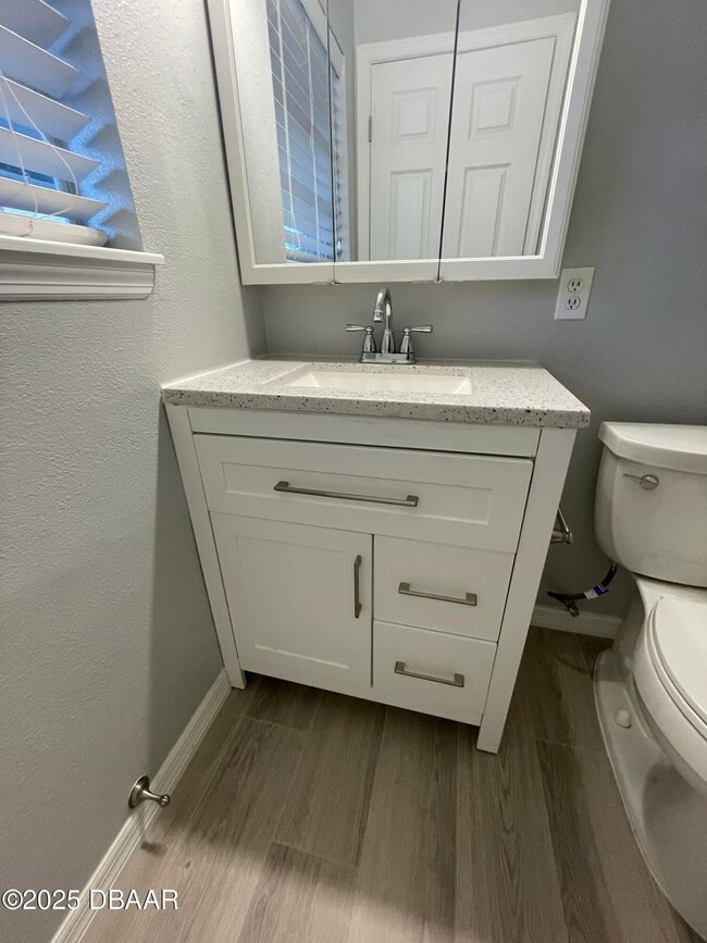 Building Photo - 15 Birdie Dr